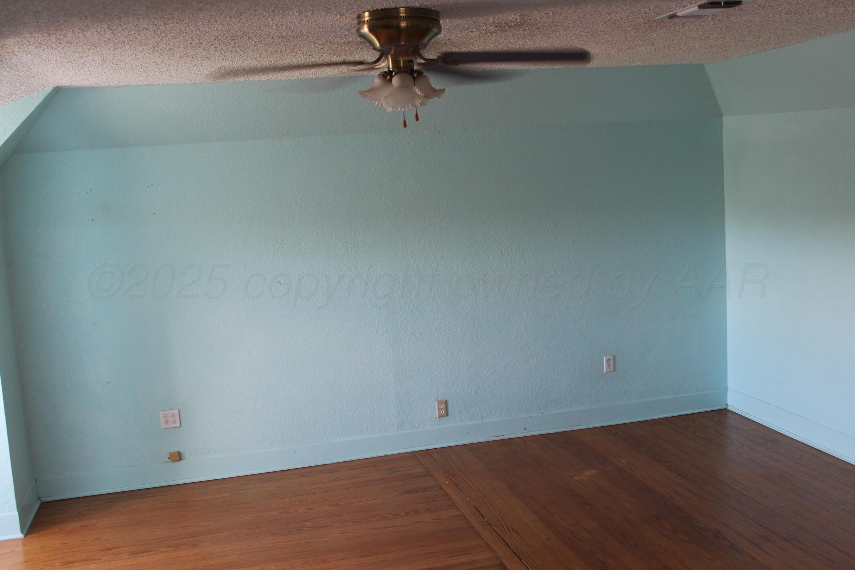 14330 Broome Road Memphis, TX 79245 - Photo 14 of 63 an empty room