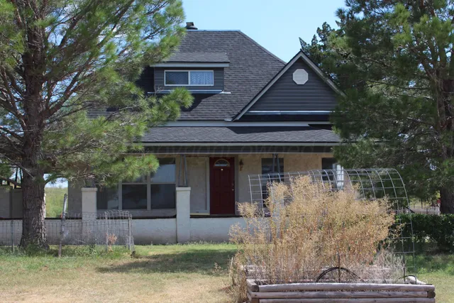 $235,000 | 14330 Broome Road, Memphis, TX 79245