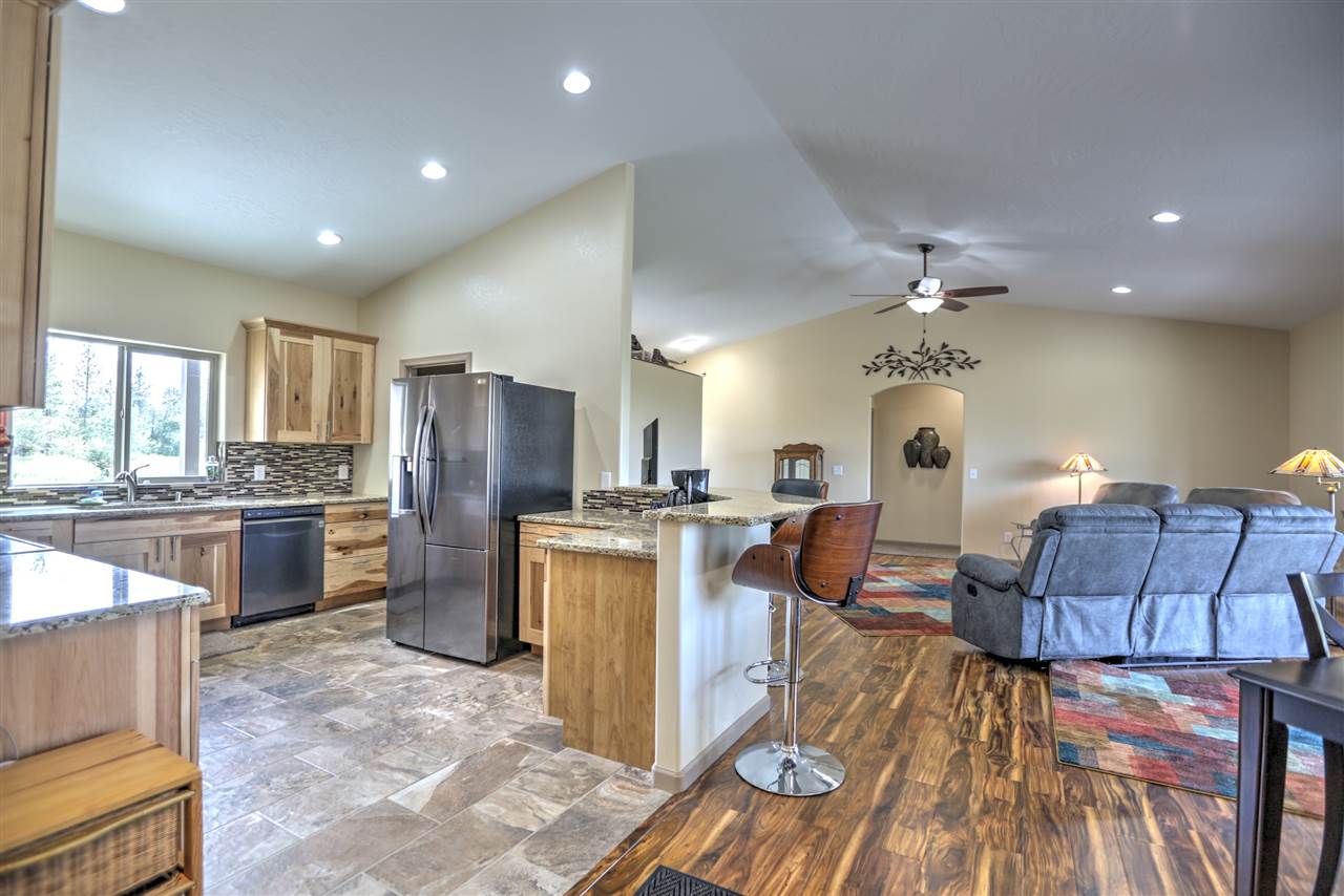 16722 West Williams Lake Road Cheney, WA 99004 - Photo 5 of 20