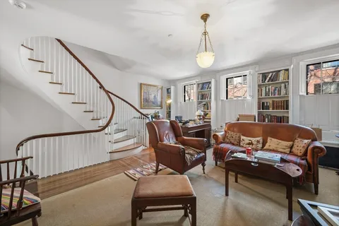 $4,850,000 | 32 West Cedar Street, Boston, MA 02108