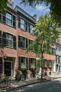 $4,850,000 | 32 West Cedar Street, Boston, MA 02108
