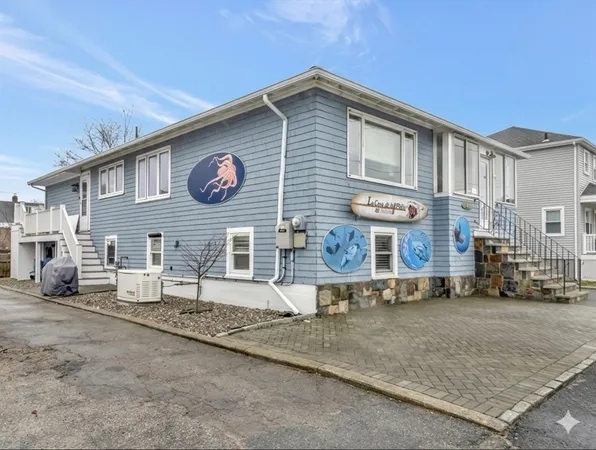 $895,000 | 48 A B” Street, Hull, MA 02045