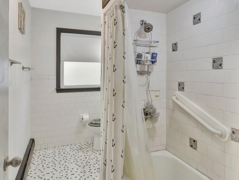 48 A B” Street Hull, MA 02045 - Photo 18 of 41