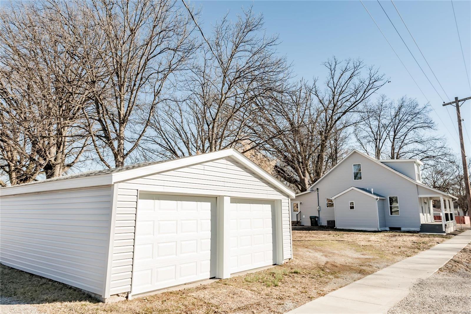 11 East High Street Freeburg, IL 62243 - Photo 6 of 34