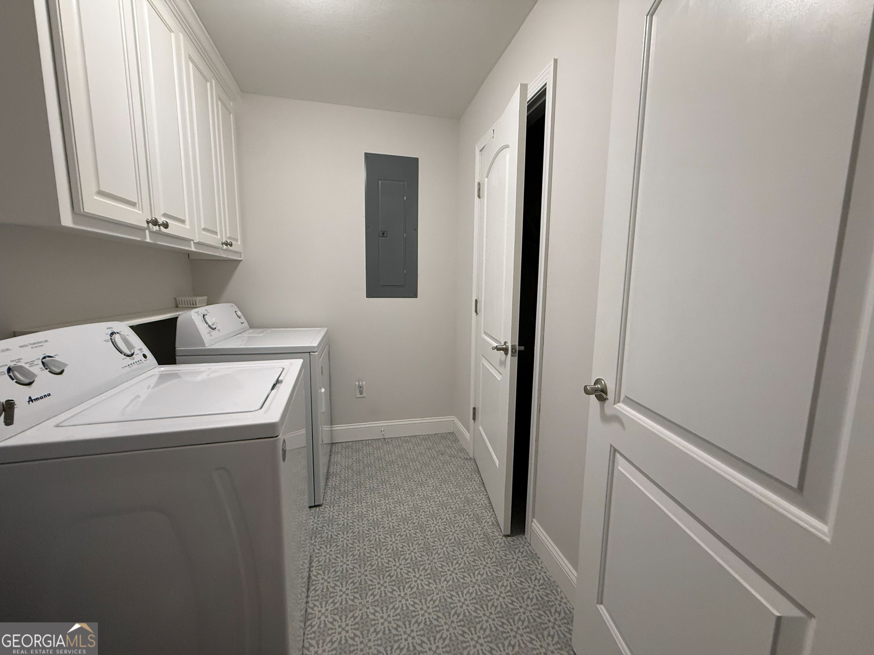 365 Quail Lane Alston, GA 30473 - Photo 9 of 9 a utility room with dryer and washer