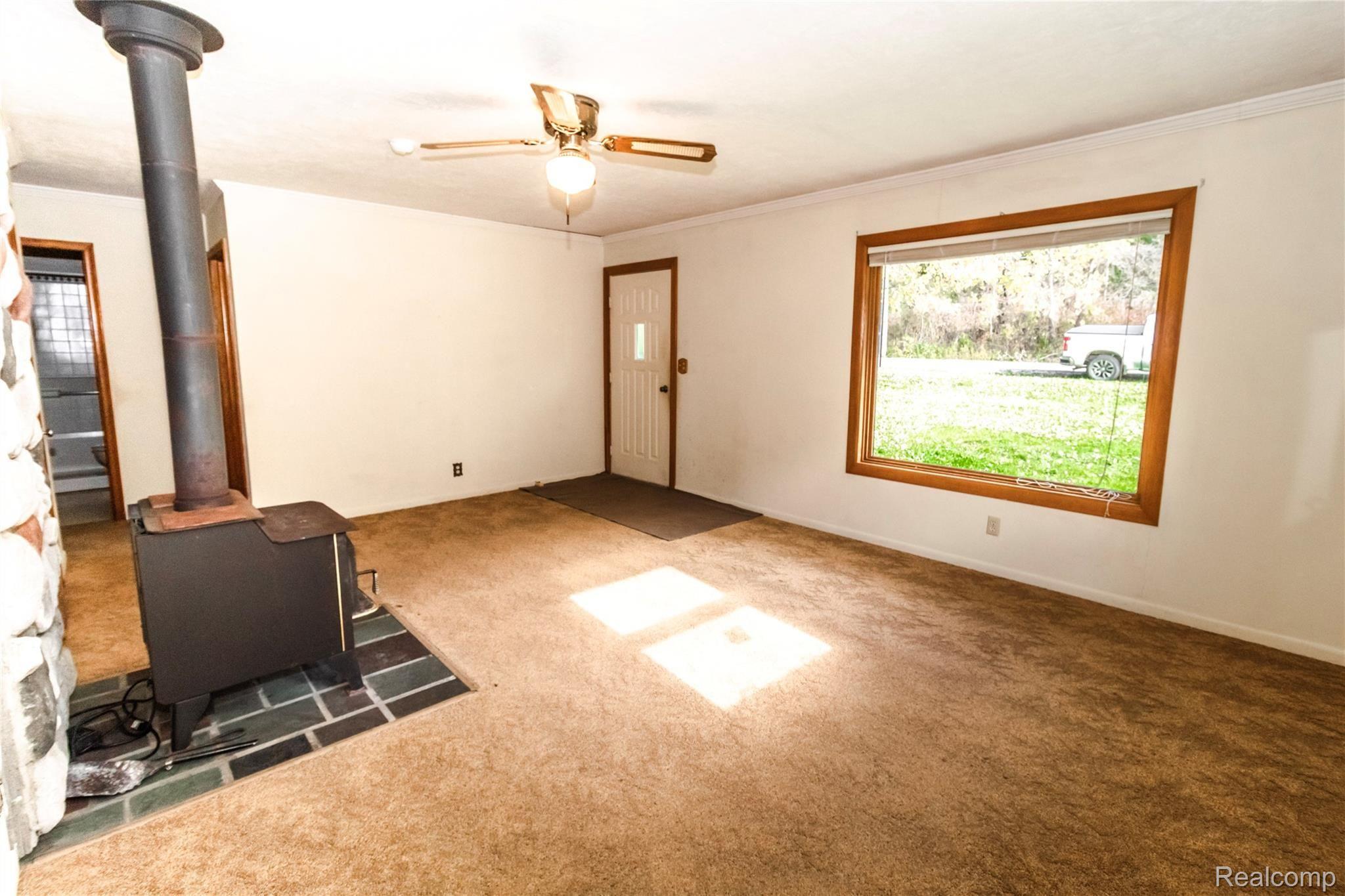 7037 North Henderson Road Davison, MI 48423 - Photo 3 of 23 Living Room.jpg