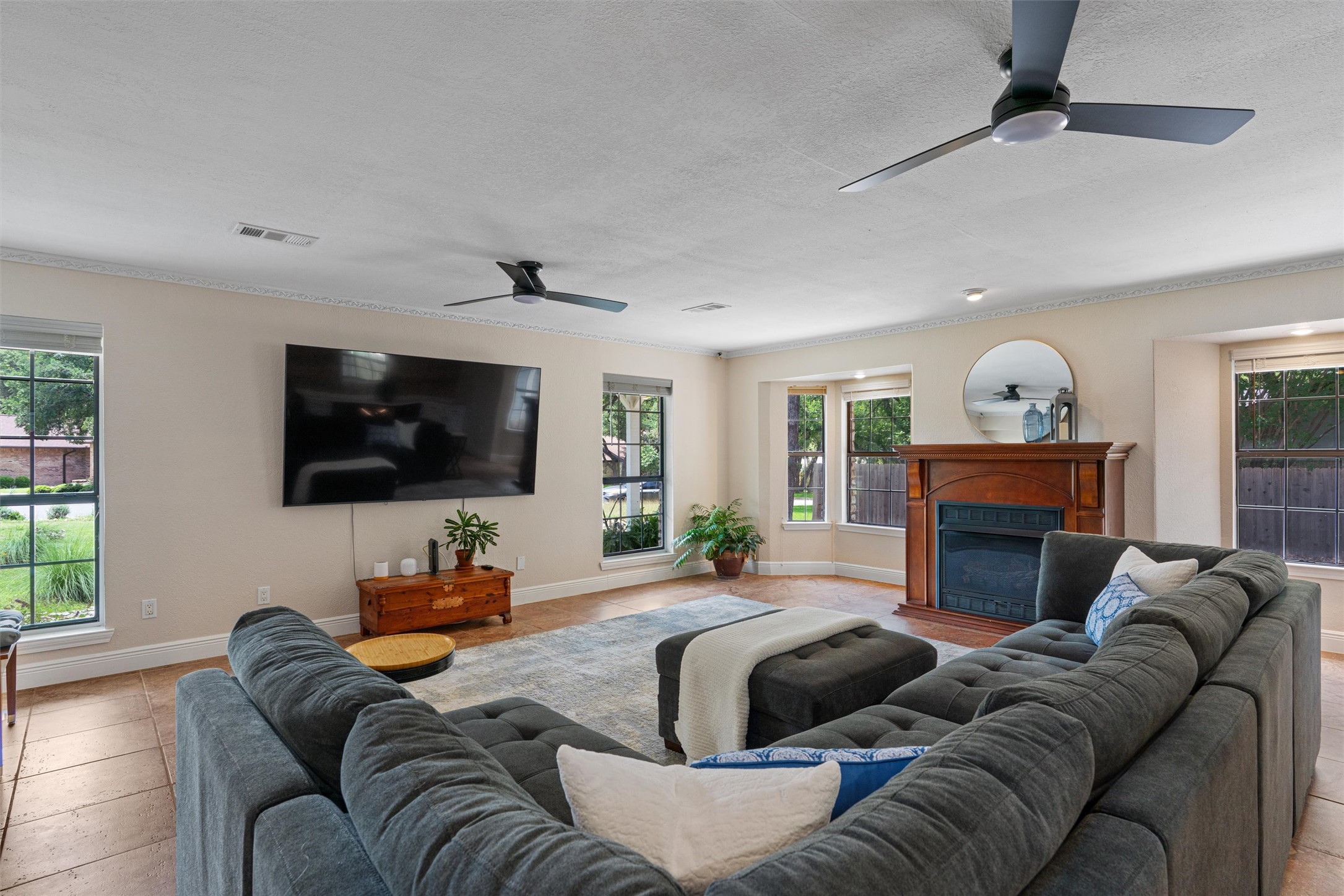 3026 Gabriel View Drive Georgetown, TX 78628 - Photo 13 of 40