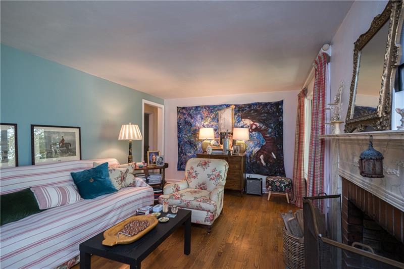 Living Room (alternate view).  Farrow and Ball paint (Dix Blue).