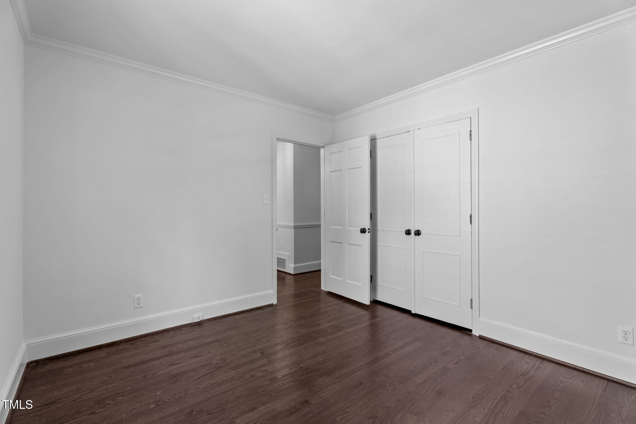 2724 Riddick Drive Raleigh, NC 27609 - Photo 22 of 48 Guest Bedroom 1