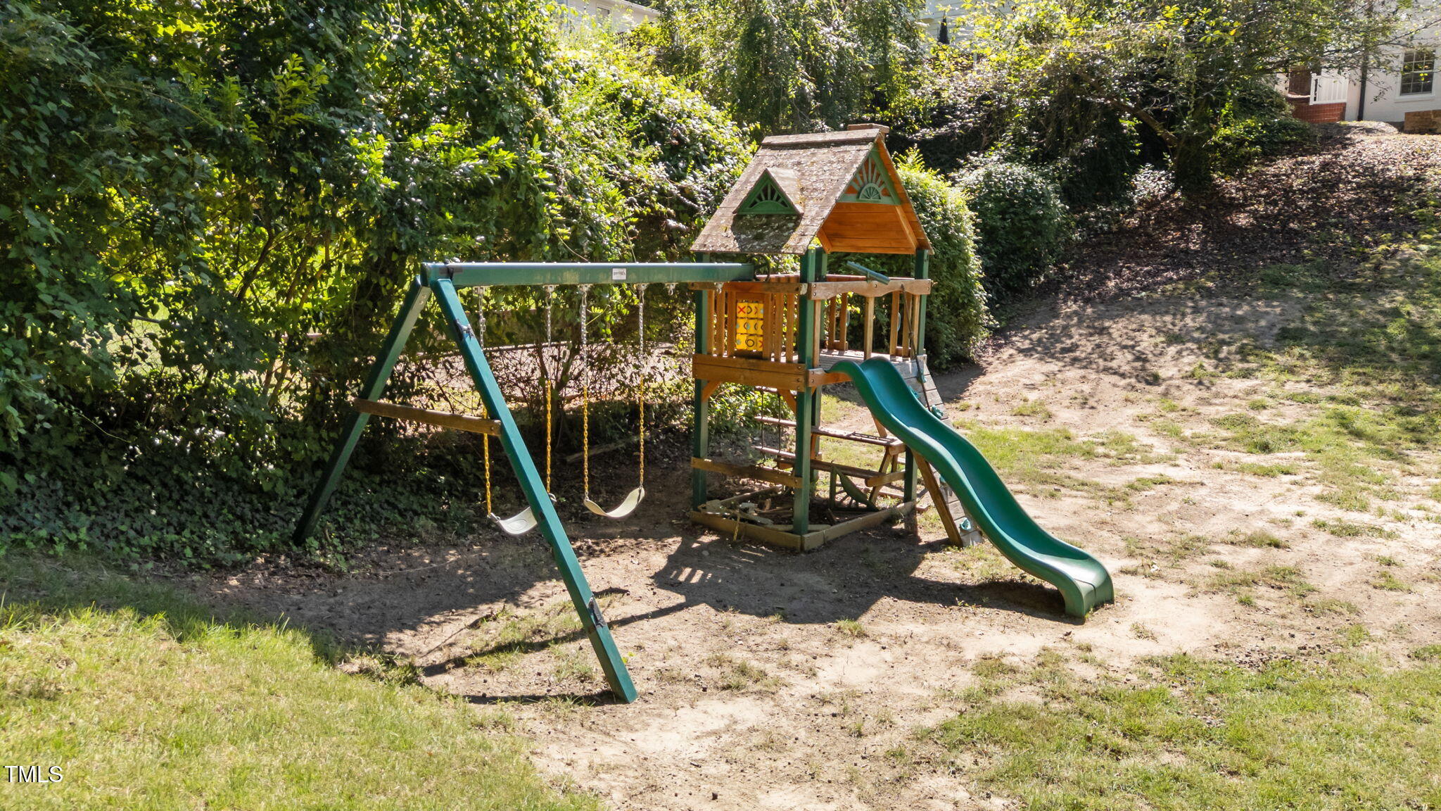 2724 Riddick Drive Raleigh, NC 27609 - Photo 41 of 48 Play yard!