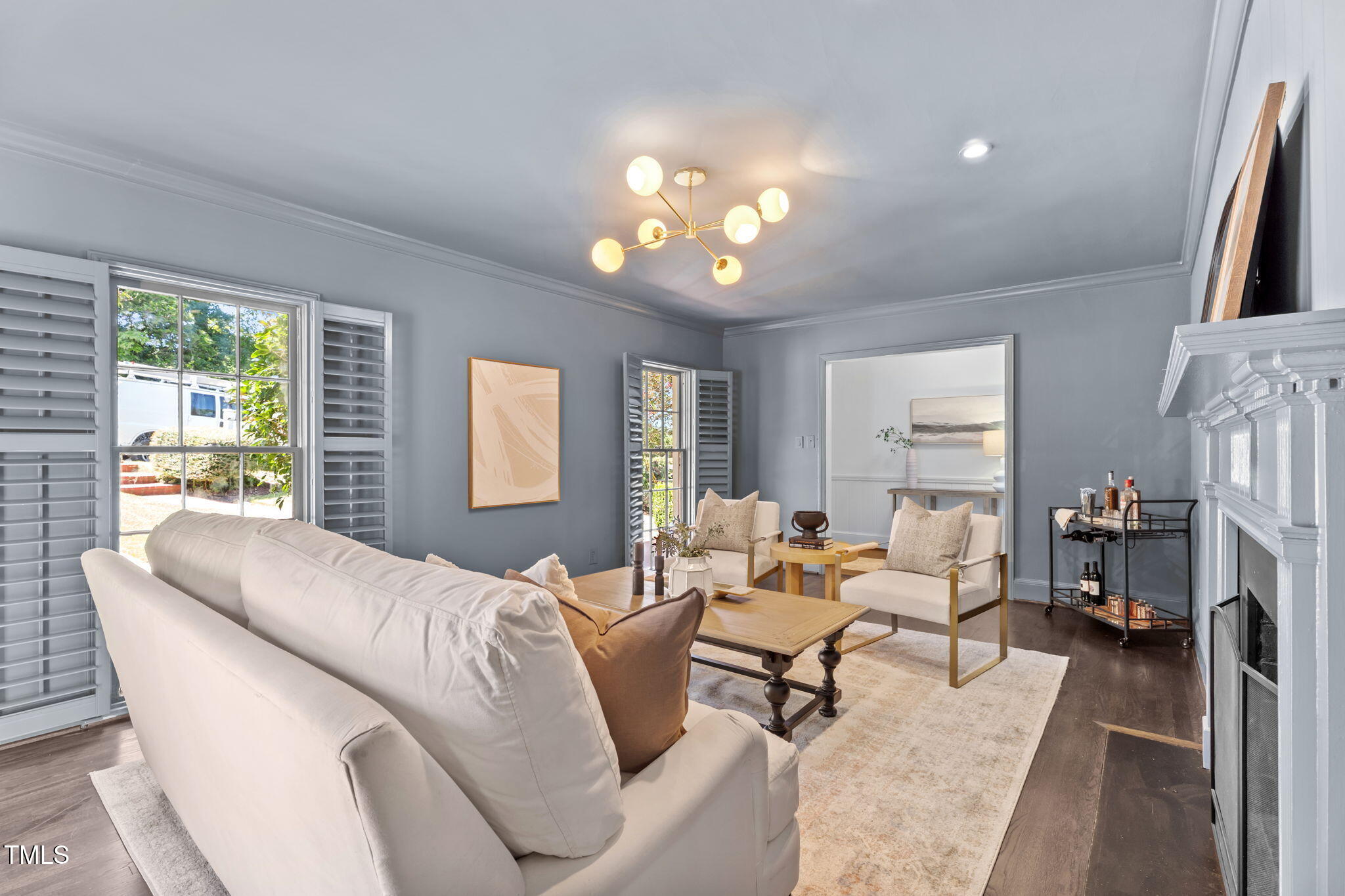 2724 Riddick Drive Raleigh, NC 27609 - Photo 6 of 48 Living Room