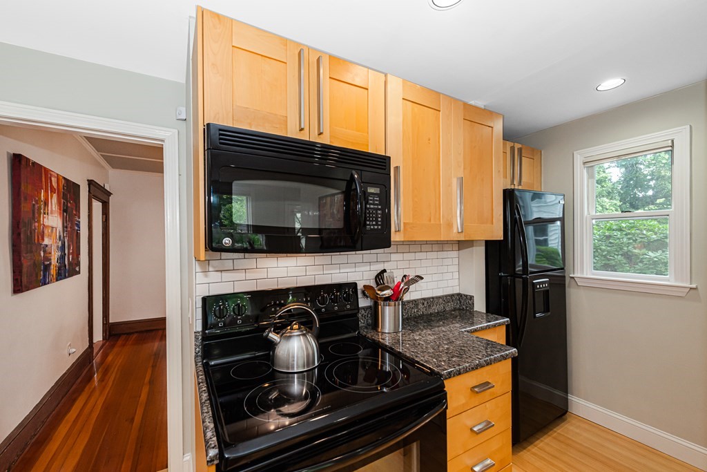92 Appleton Street, Unit 92 Arlington, MA 02476 - Photo 24 of 37 Gallery Image 24