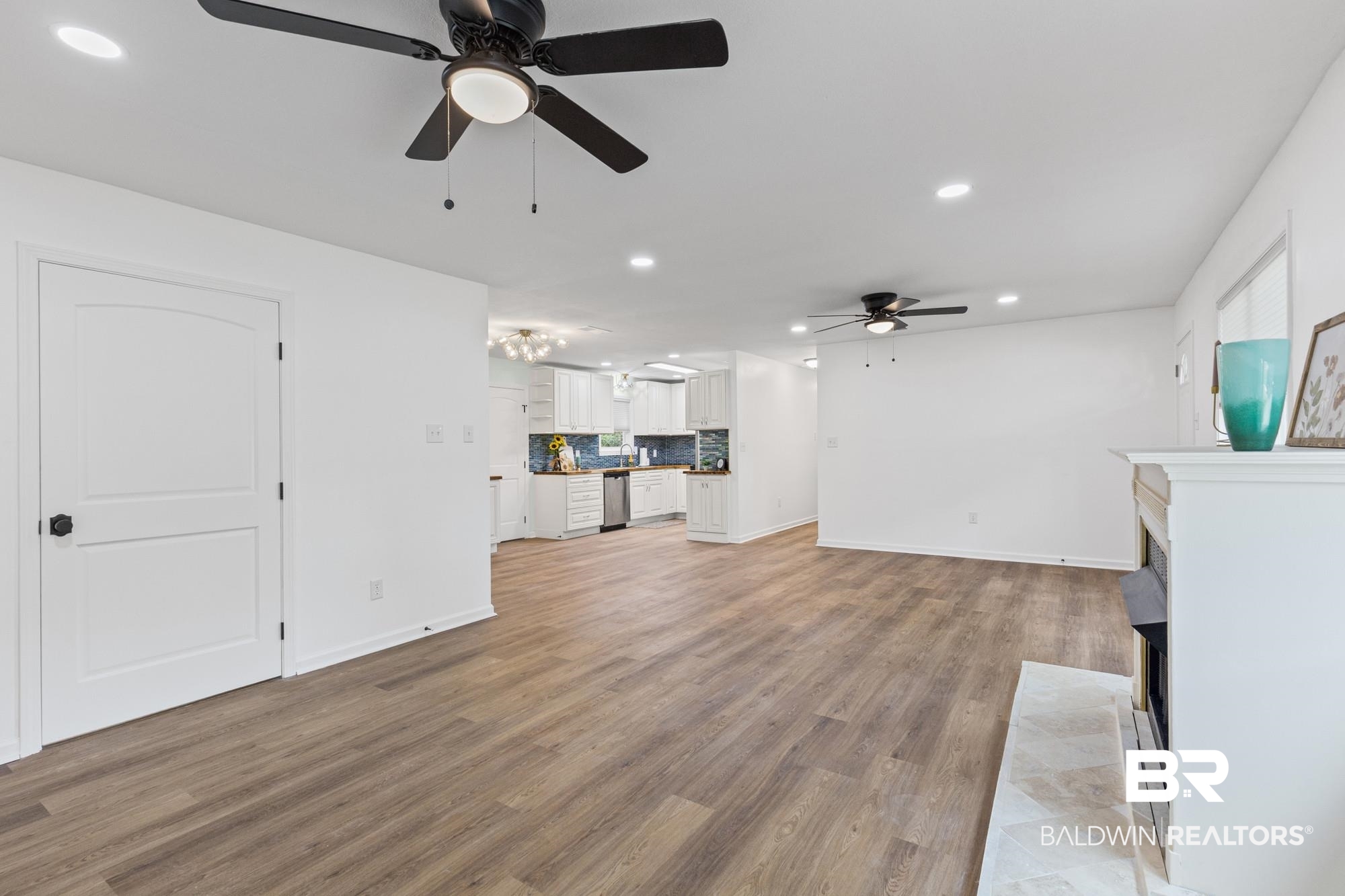 6701 Lott Road Semmes, AL 36575 - Photo 6 of 24 Living Room