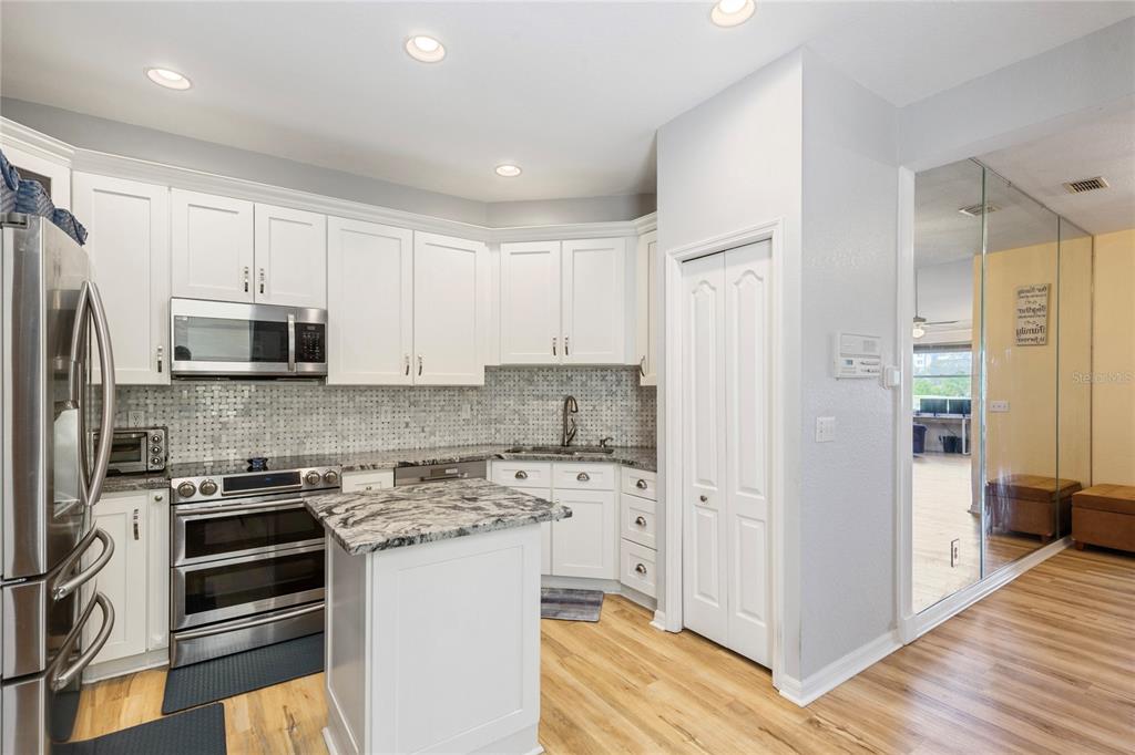 1050 Starkey Road, Unit 2102 Largo, FL 33771 - Photo 4 of 39