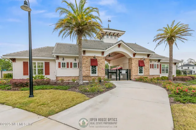 $295,000 | 13943 Molina Drive, Jacksonville, FL 32256