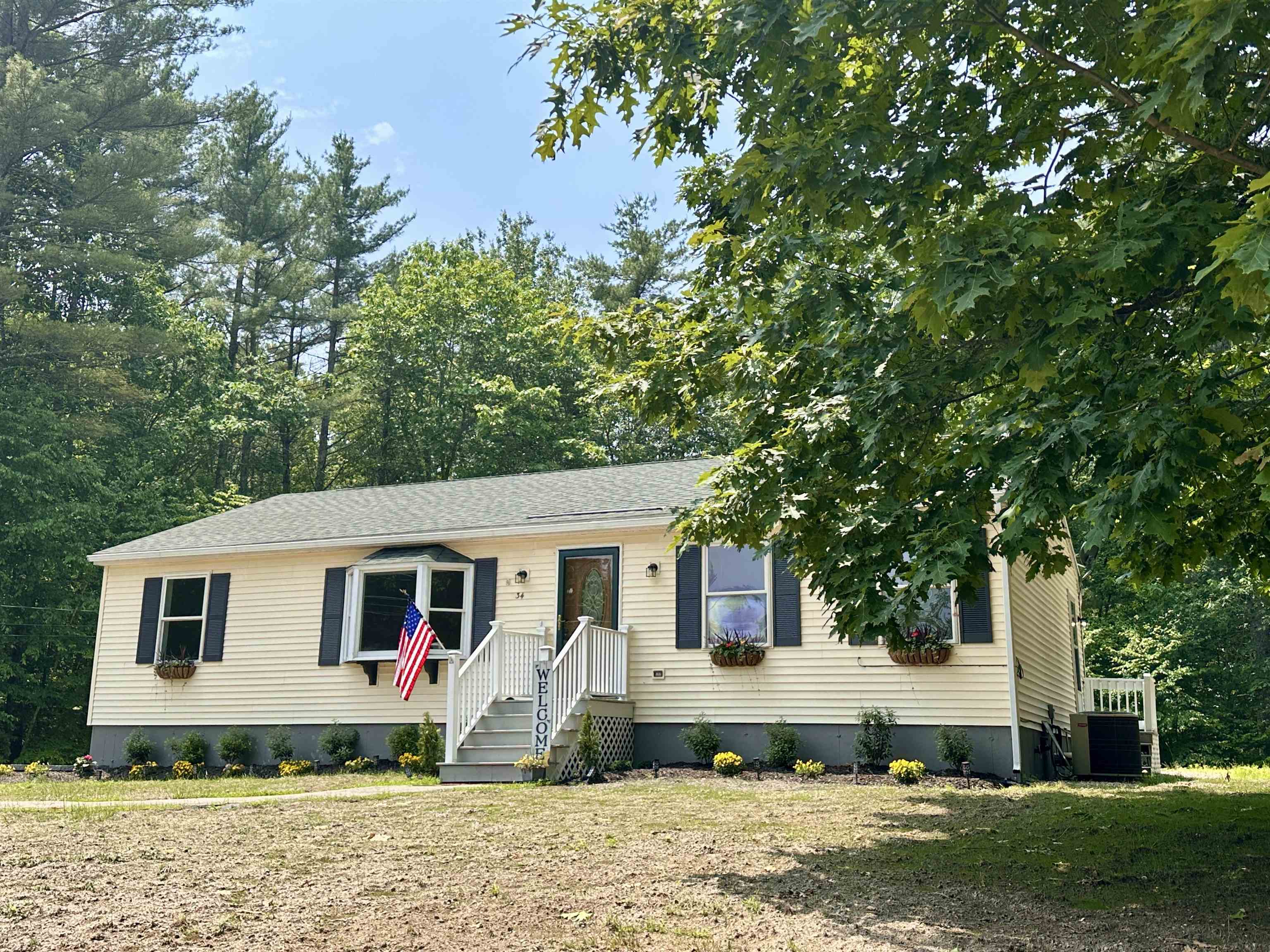 34 Darby Lane Rochester, NH 03839 - Photo 1 of 27