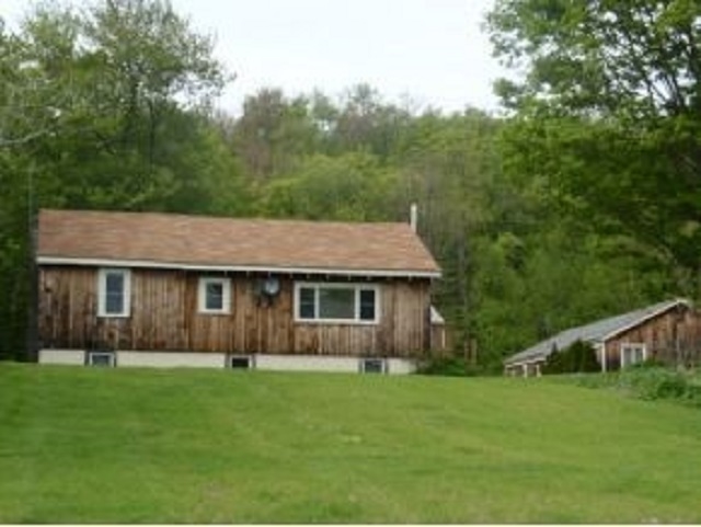11 Mountain Commons Road Rutland, VT 05701 - Photo 4 of 37 Gallery Image 4