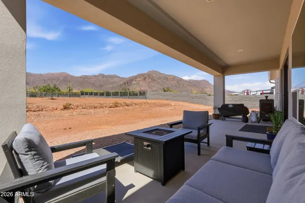 $975,000 | 10464 East Magnolia Road, Gold Canyon, AZ 85118