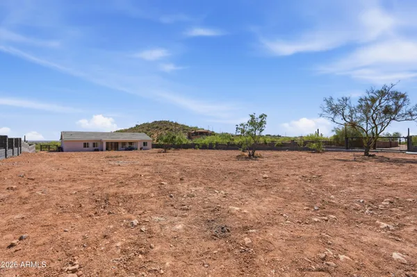 $975,000 | 10464 East Magnolia Road, Gold Canyon, AZ 85118