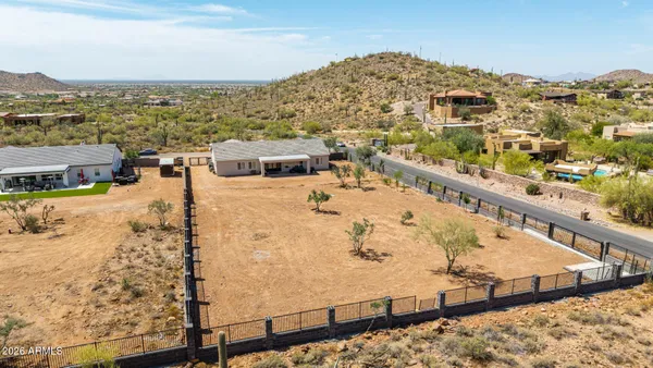 $975,000 | 10464 East Magnolia Road, Gold Canyon, AZ 85118