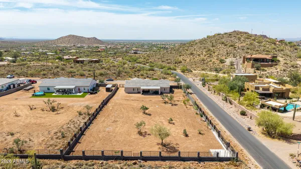$975,000 | 10464 East Magnolia Road, Gold Canyon, AZ 85118