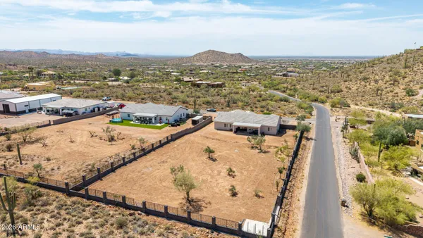 $975,000 | 10464 East Magnolia Road, Gold Canyon, AZ 85118