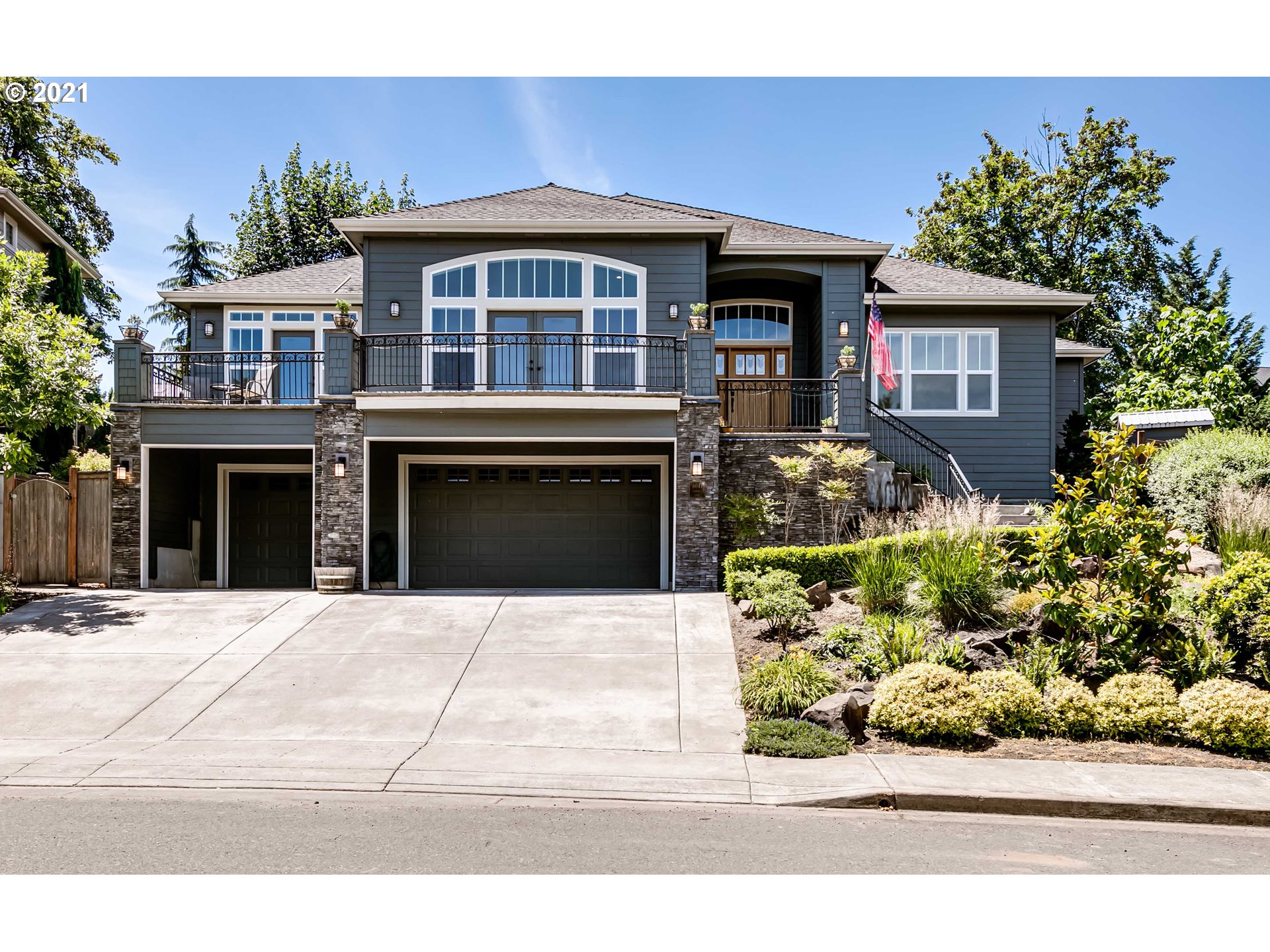 6041 Fernhill Loop Springfield, OR 97478 - Photo 1 of 31