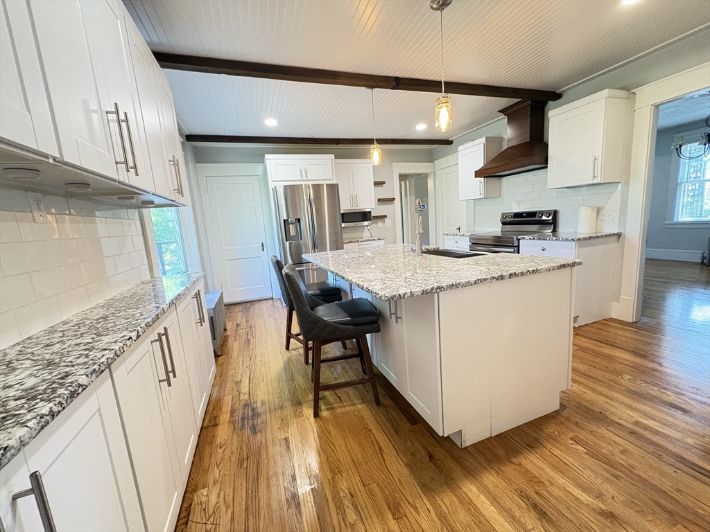 110 Darling Street Springfield, MA 01151 - Photo 10 of 28 Gallery Image 10