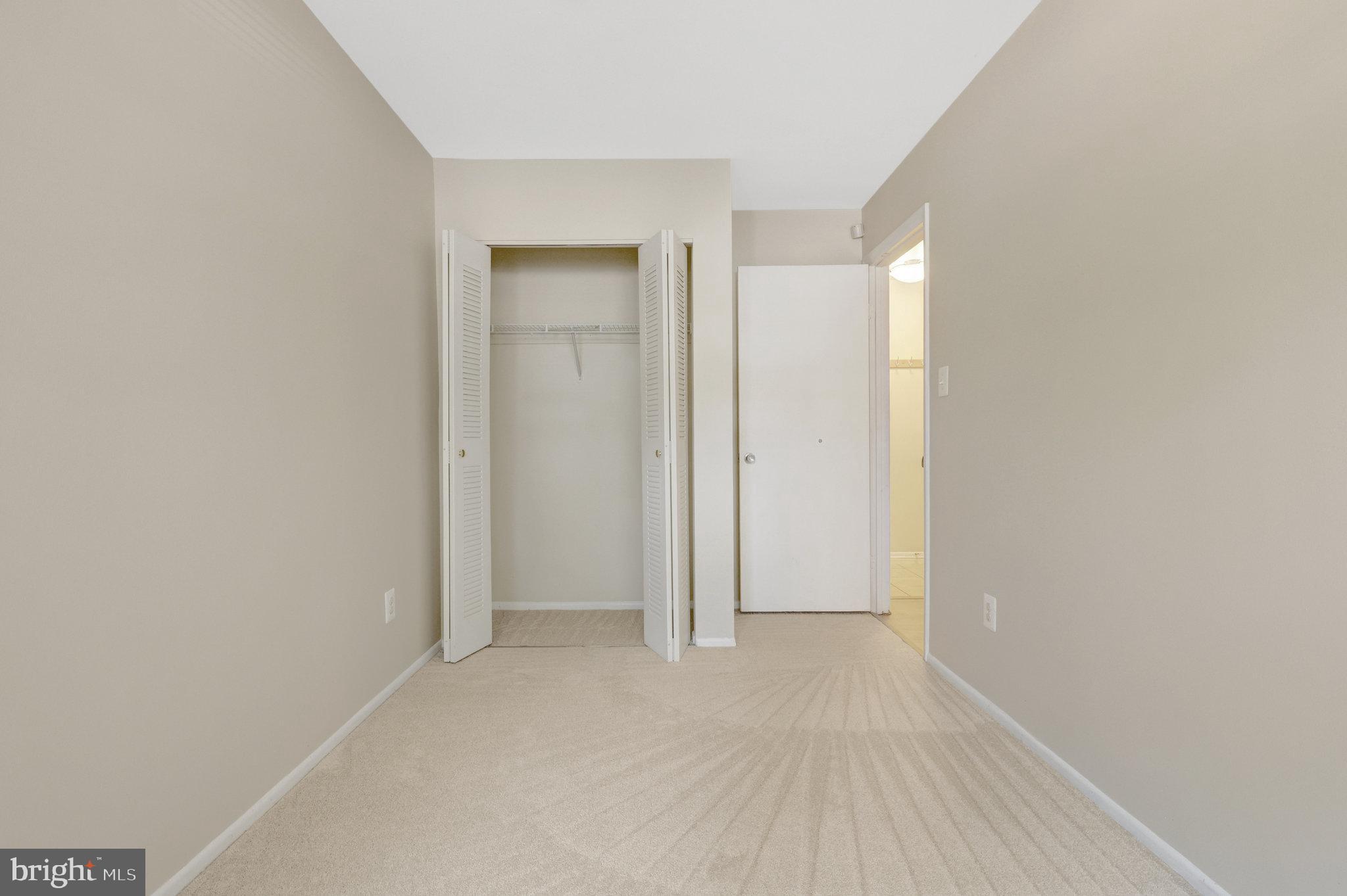 1791 Jonathan Way, Unit 1791B Reston, VA 20190 - Photo 14 of 27 wooden floor in a room