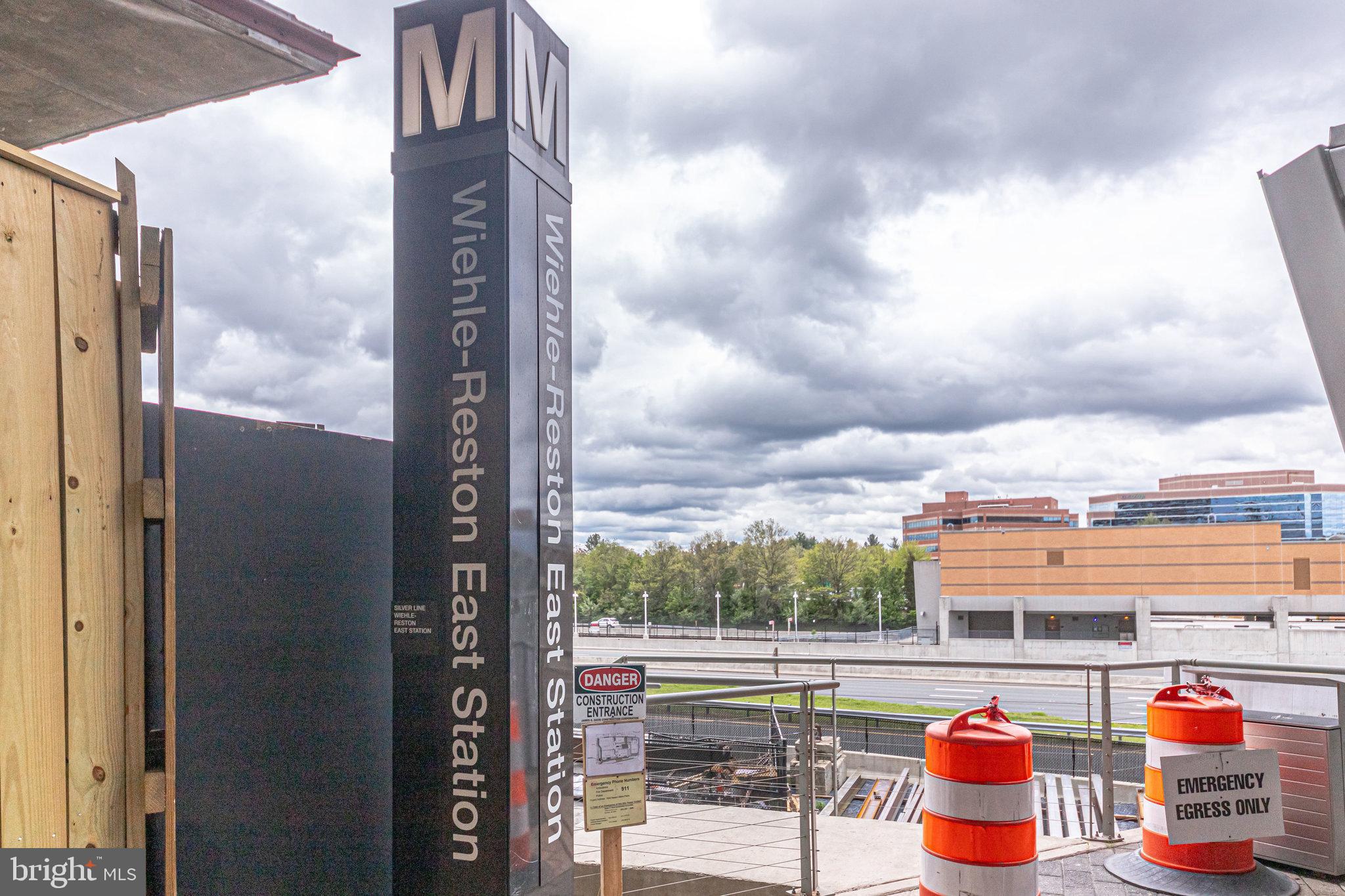 1791 Jonathan Way, Unit 1791B Reston, VA 20190 - Photo 25 of 27 a view of city