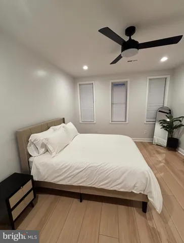 $2,200 | 306 North Carrollton Avenue, Baltimore, MD 21223