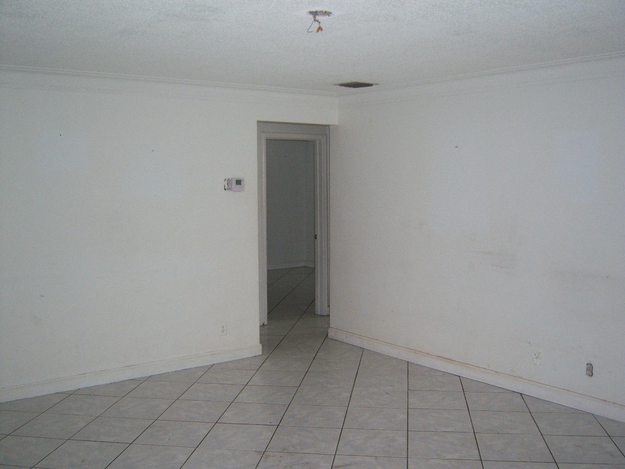 1230 Southwest 13th Street Boca Raton, FL 33486 - Photo 3 of 8 1230 SW 13 street 001