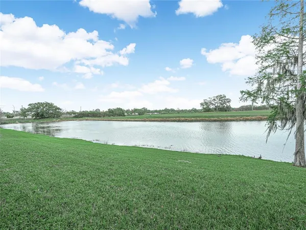 $299,900 | 2936 Mission Lakes Drive, Lakeland, FL 33803