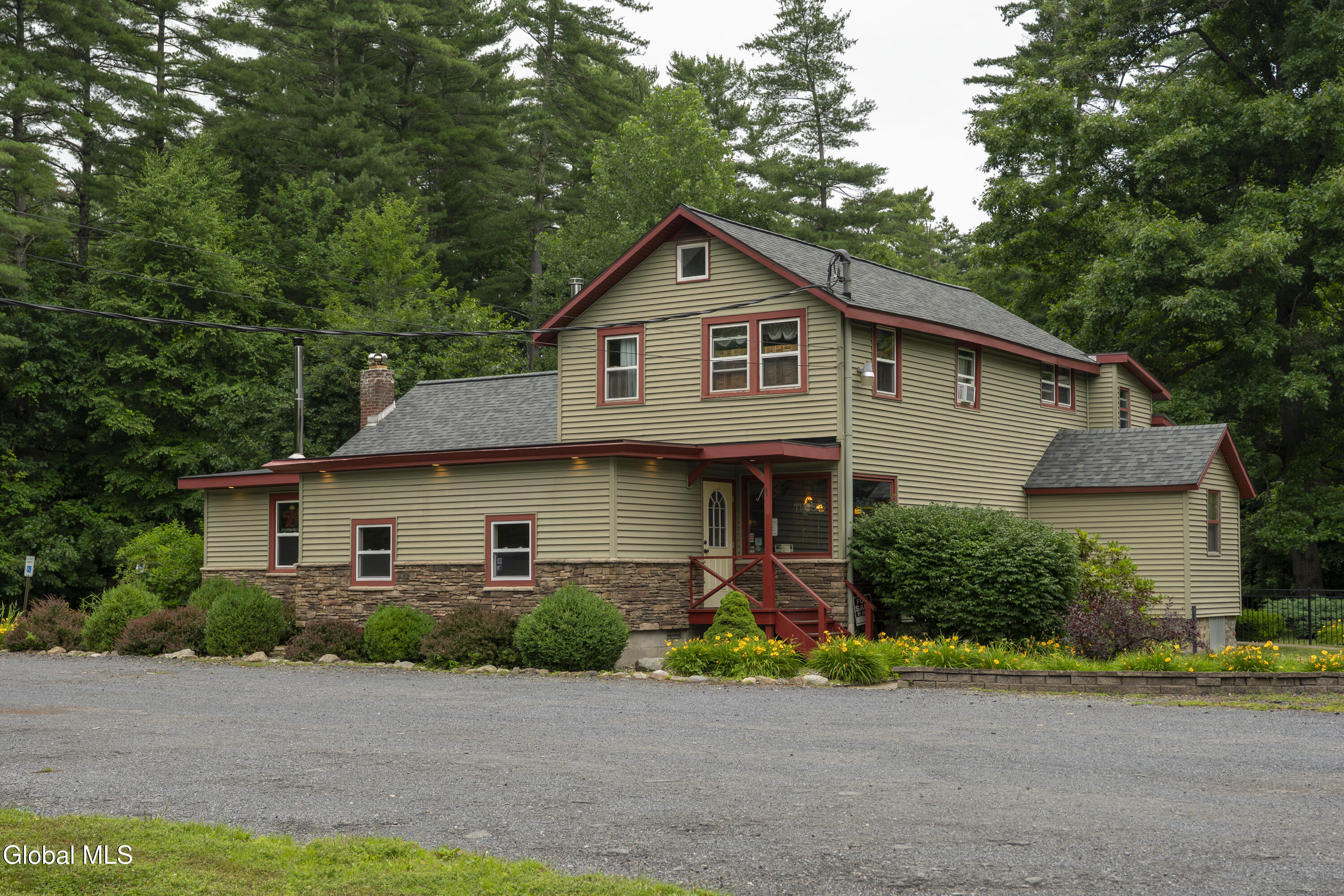 910 Rock City Road Ballston Spa, NY 12020 - Photo 4 of 65 910 Rock City-4