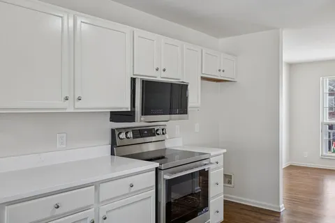 $399,900 | 761 Sweetwater Circle, Old Hickory, TN 37138