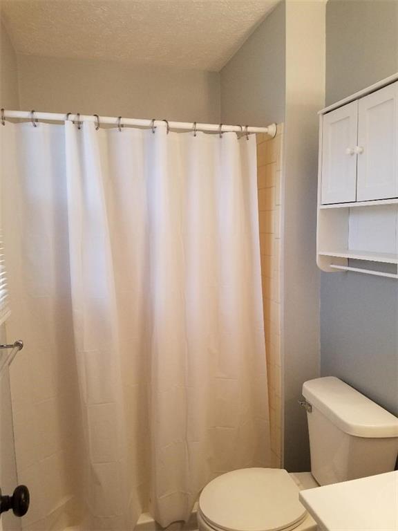 8615 Rahke Road Indianapolis, IN 46217 - Photo 10 of 12 Gallery Image 10