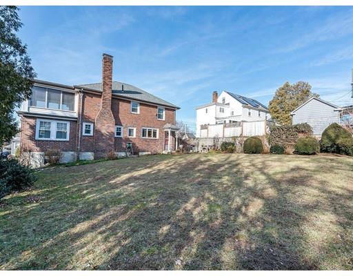 124 Lovell Road Watertown, MA 02472 - Photo 7 of 30 Gallery Image 7