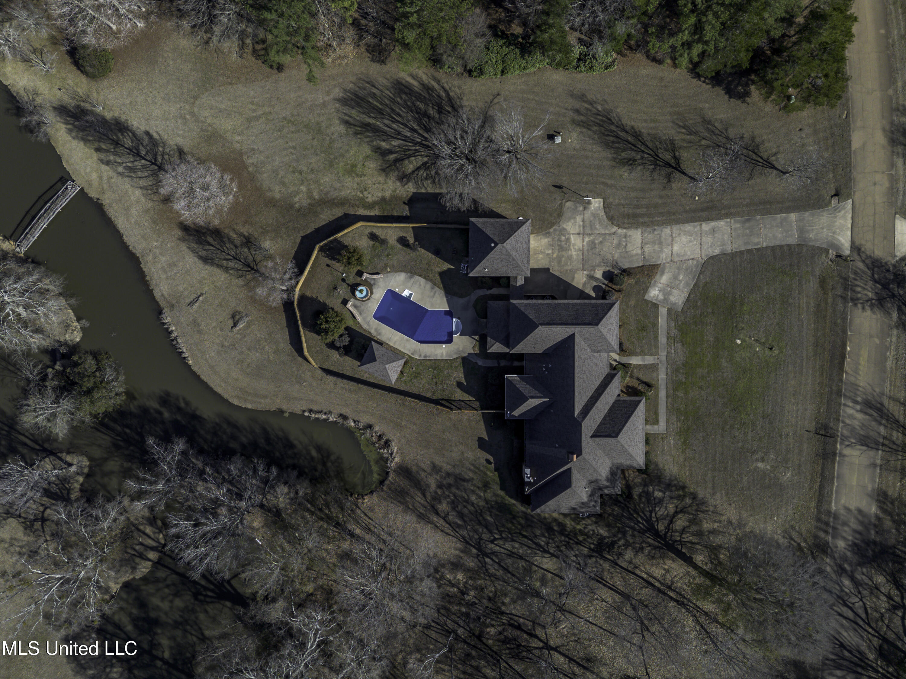 702 Tanglewood Drive Madison, MS 39110 - Photo 27 of 133 702 Tanglewood drone-0363