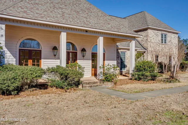 $725,000 | 702 Tanglewood Drive, Madison, MS 39110