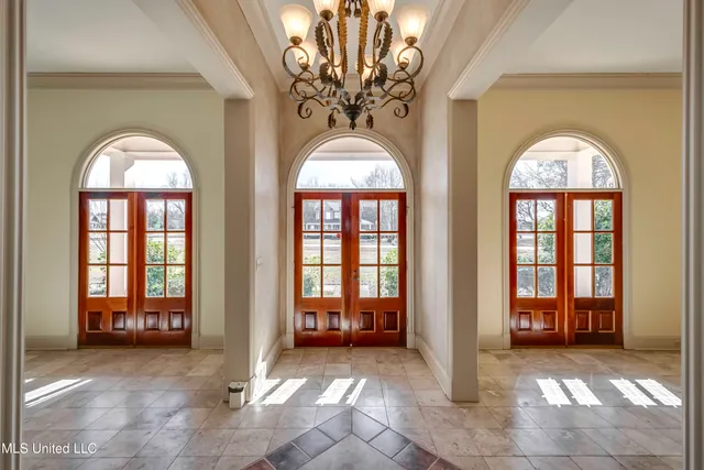 $725,000 | 702 Tanglewood Drive, Madison, MS 39110