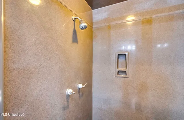 $725,000 | 702 Tanglewood Drive, Madison, MS 39110