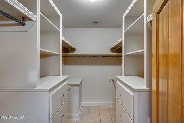 $725,000 | 702 Tanglewood Drive, Madison, MS 39110