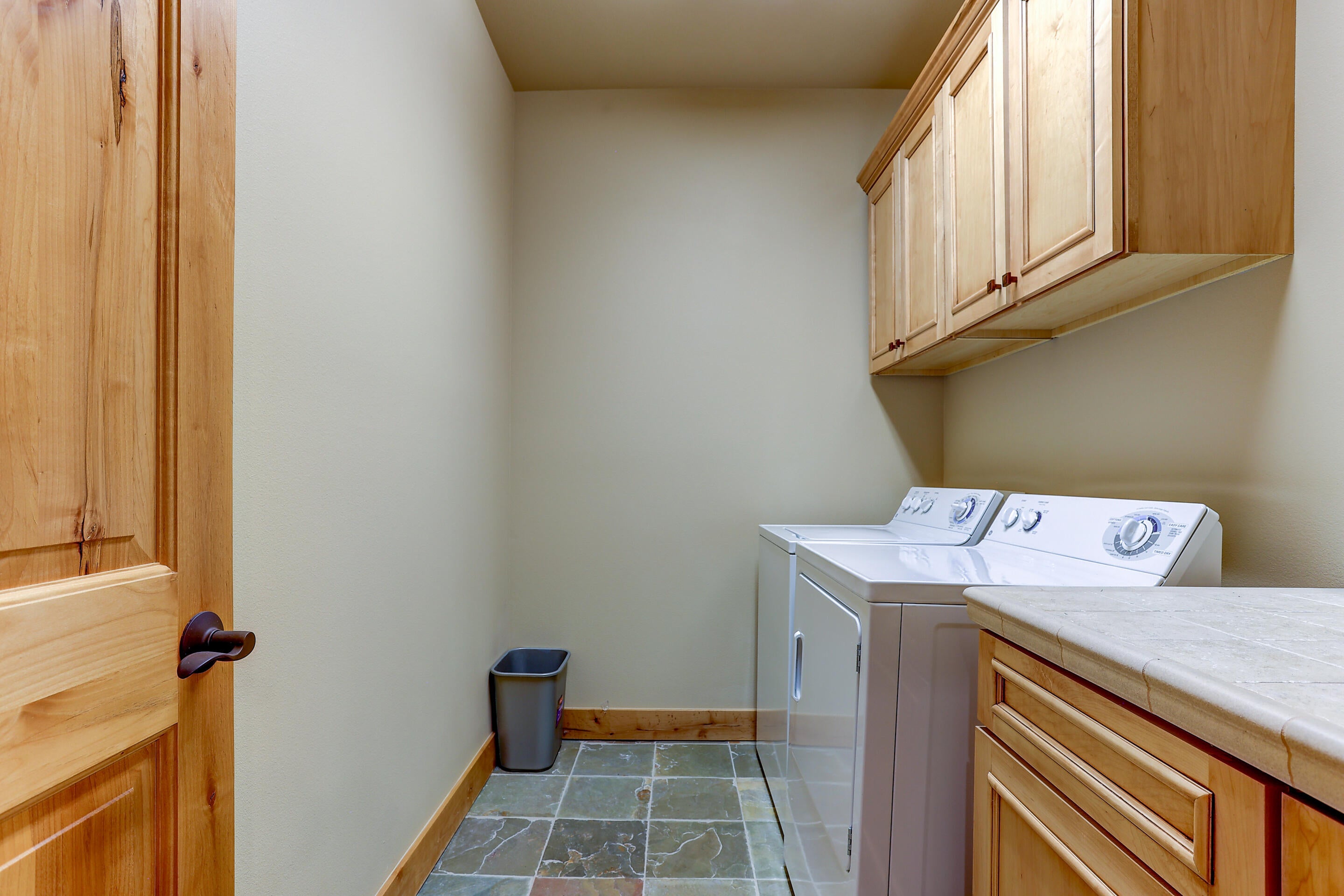 875 Southwest Blakely Road Bend, OR 97702 - Photo 20 of 24 875 SW Blakely Road MLS-38