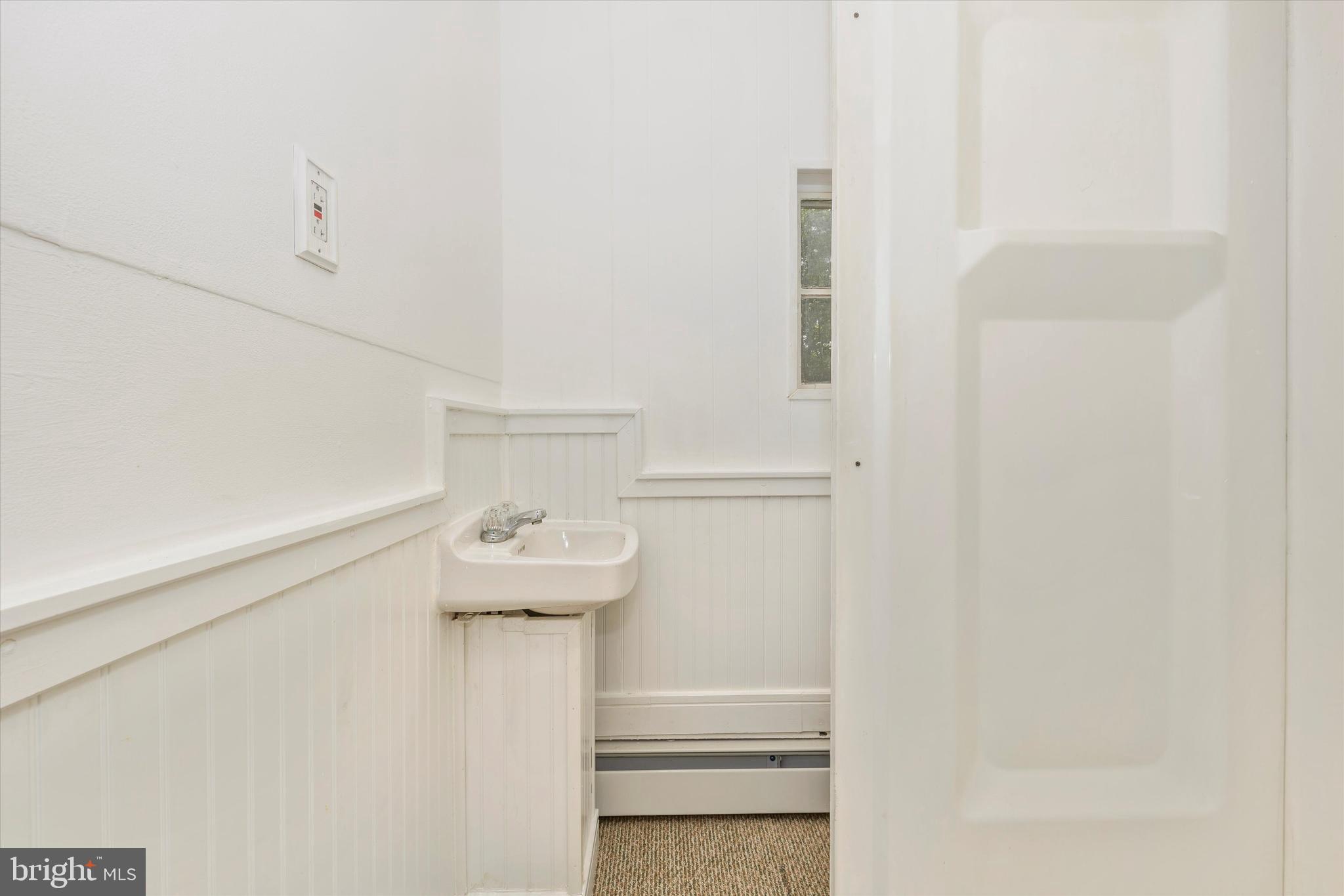 6023 Jefferson Boulevard Frederick, MD 21703 - Photo 37 of 66 Cottage #1 Full Bathroom