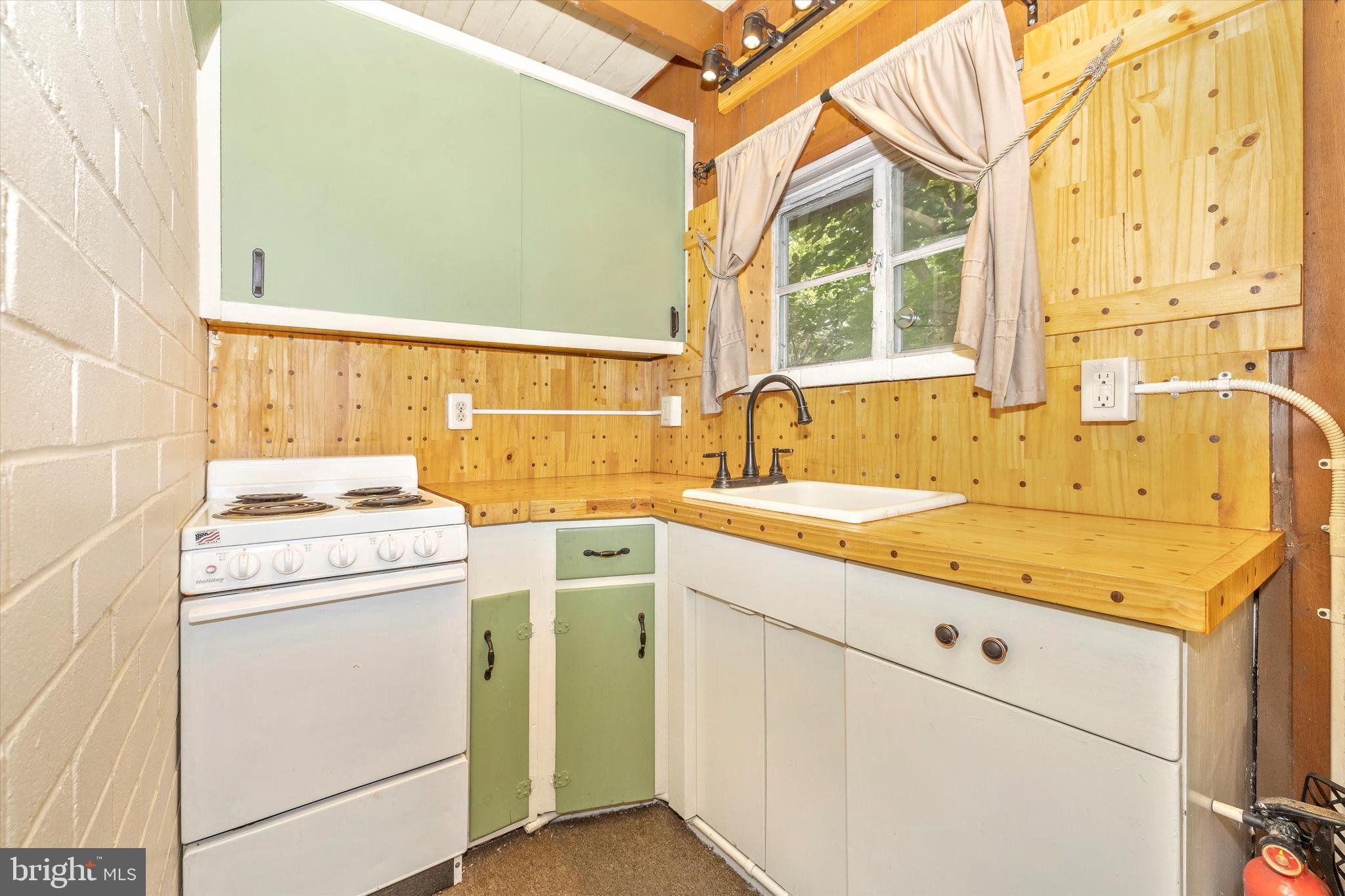 6023 Jefferson Boulevard Frederick, MD 21703 - Photo 43 of 66 Cottage # 2 Kitchen