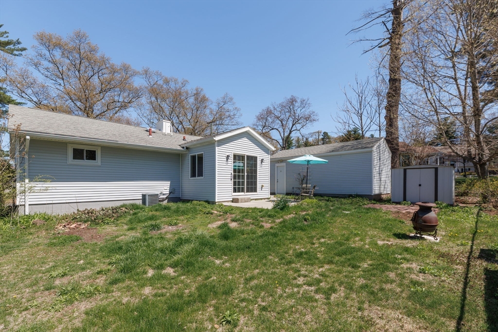 15 Crestmont Street Springfield, MA 01108 - Photo 16 of 24