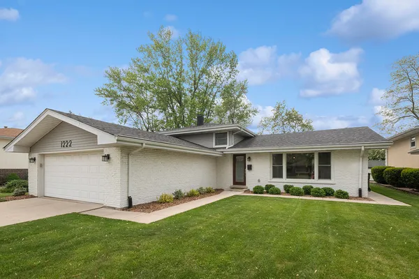 $519,900 | 1222 Hillview Drive, Lemont, IL 60439