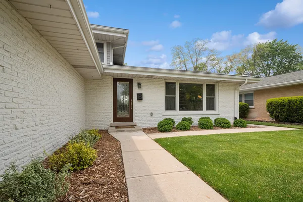 $519,900 | 1222 Hillview Drive, Lemont, IL 60439