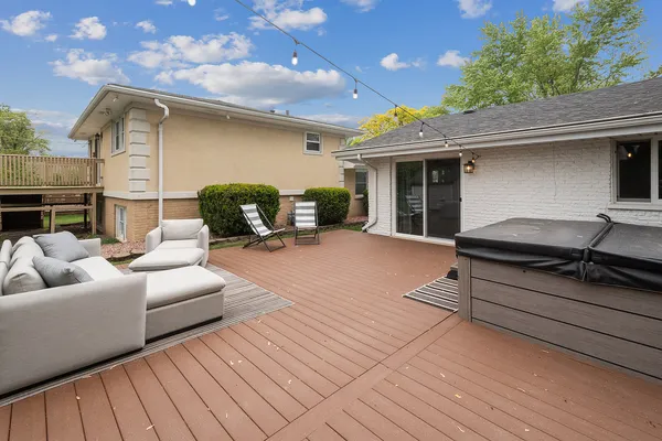 $519,900 | 1222 Hillview Drive, Lemont, IL 60439