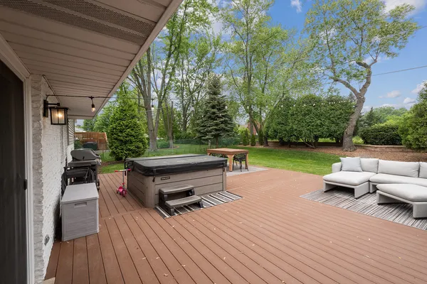 $519,900 | 1222 Hillview Drive, Lemont, IL 60439